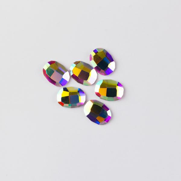 Műköröm Formakövek (10 db-os) oval  8x6mm clear AB