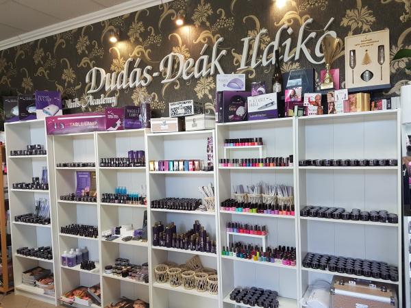 Békéscsaba - Magic Nails Szalon és Szaküzlet